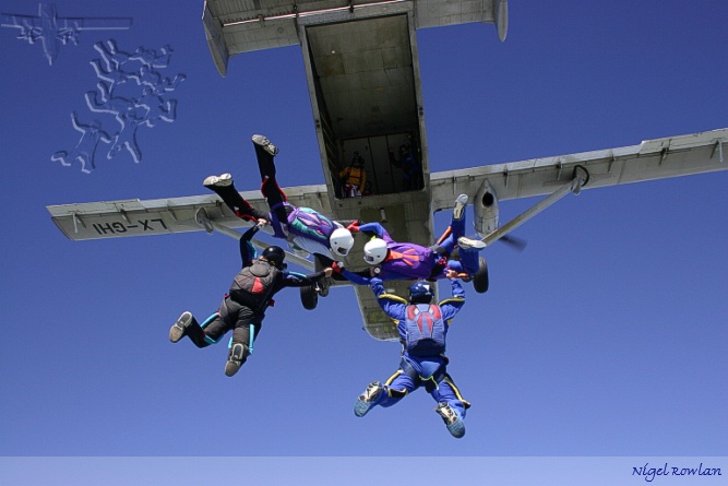 O - Satellite exit out of the Skyvan