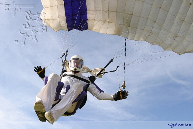 FS coach Chris Shaw landing his Velocity at Headcorn Parachute Club