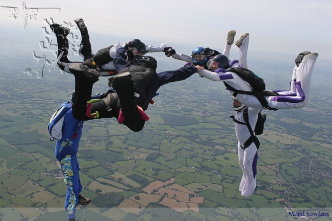 "Half a Dozen" doing a hybrid fs jump for the second point in the Speed 7