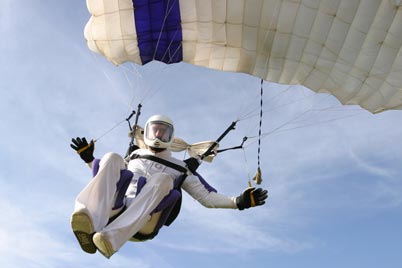 Chris Shaw landing his Velocity at the Airfield